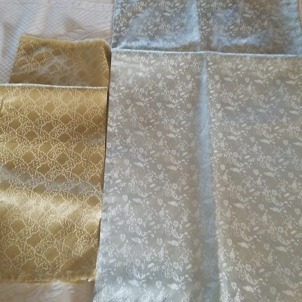 VINTAGE BROCADE -2-  Table runners. Beirut